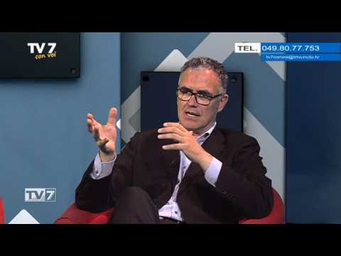 Tv7 con Voi del 11/5/2017 -  Effetti delle elezioni francesi sull'economia (2 di 3)