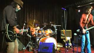 Lullaby / Waiting - Les Trois Tetons LIVE