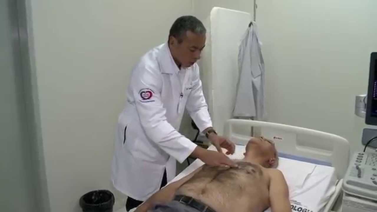 Dr. Valério ensina como fazer uma massagem cardíaca em caso de enfarto