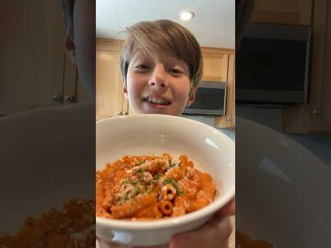 Creamy Tomato Pasta!