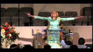 Dr. Dorinda Clark-Cole (Use Me As a Vessel)