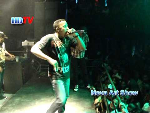 Mc Duzinho - Vou Morar no Cabaré - Medley 2012 - Lançamento - Ao Vivo