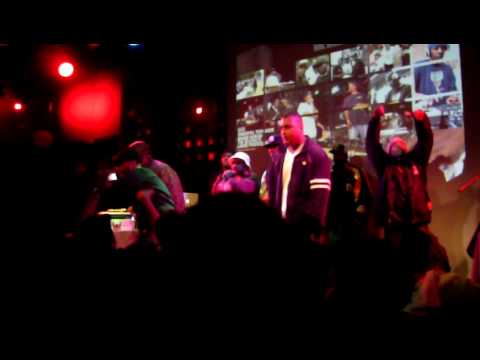 The Large Professor aka Extra P feat Neek the Exotic performing the classic Main Source cut Fakin the Funk live at the Roc Raida (R.I.P) tribute show SOB's Nov 2009