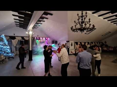 White Entertainment Dj - Petrecăreții de la ora 5 a.m #botezuri #cumatrie #djwhite #nunta