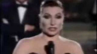 Aclaración y actuación Rocío Jurado "La mujer de un torero"