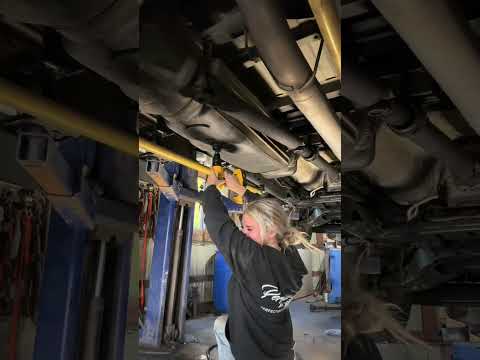 Watch me install an Airdog and sump on a doolie #whistlinediesel