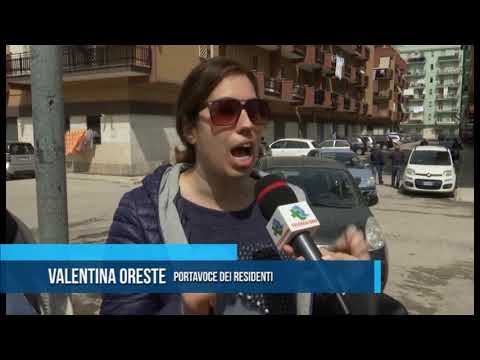 Trani | La protesta dei cittadini per veder pulita piazza largo Goldoni