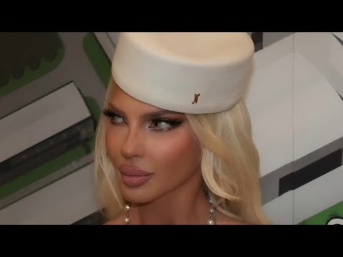 Jelena Karleuša - Žene vole dijamante (Novogodišnji Show PINK TV) 