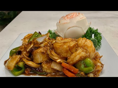 Shrimp and scallops in Garlic sauce