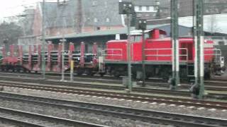 preview picture of video 'Güterzüge  Freight Train Action  in Düsseldorf Rath 30.01.2012'