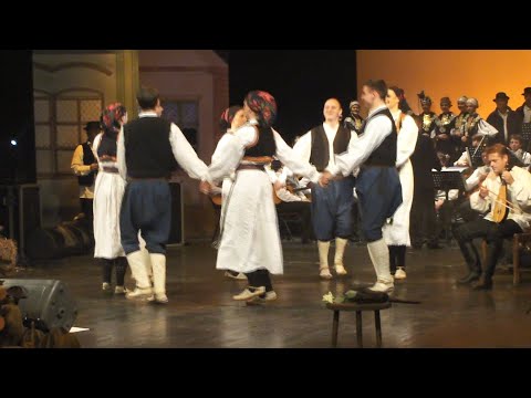 Šima Jovanovac ♫ SLAVONAC SE HERCEGOVKOM ŽENI • HNK Osijek 28.10.2010. ~ My own video record!