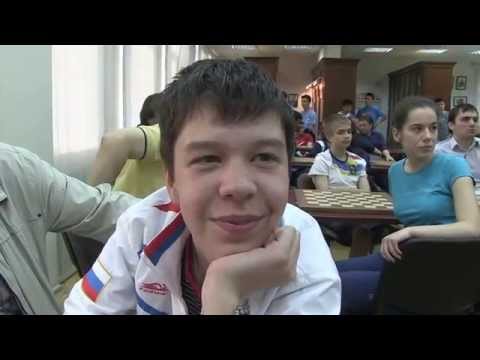 2014-07-05 Golubov Dvorkovich Chess Hall