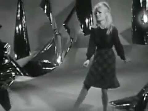 Brigitte Bardot - L'appareil à sous