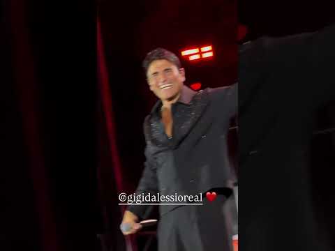 Il meglio del concerto di Sal Da Vinci in ''Piazza Del Plebiscito'' a Napoli del 06-09-2025