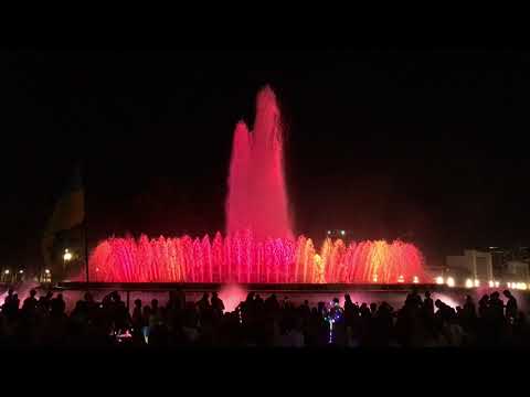 AMAZING DANCING FOUNTAIN SHOW IN BARCELONA / MAGIC FOUNTAIN on independence day of Ukraine