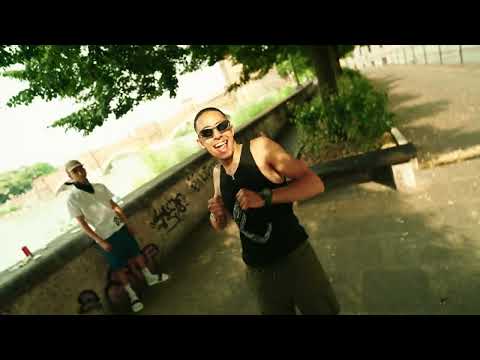 MC. Ayman - Plakata (Official Video)