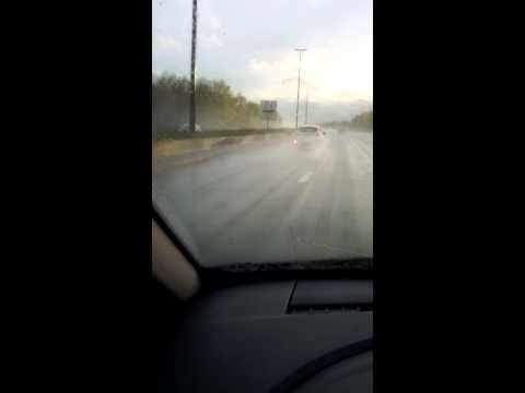 Abruti de la bande de gauche