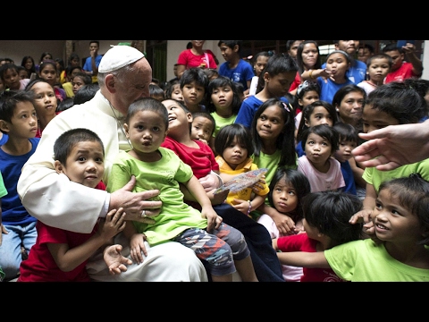 Click to Watch the Pope Francis delivers exclusive interview with homeless-run Italian Newspaper video