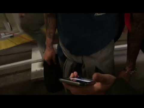 Coutinho doesn't like the "Salah! Mané Mané!"-Song  ("But we sold Coutinho"...)