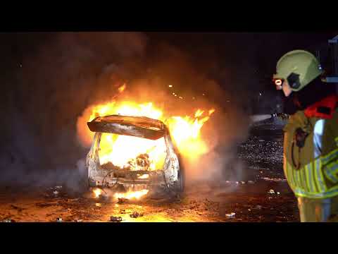 Twee autobranden Witboomstraat Veen