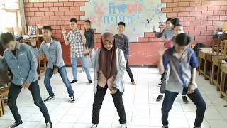Download lagu DJ Ayam (Cover Dance video) mp3 Download lagu DJ Ayam (Cover Dance video) mp3