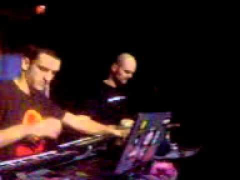 mat weasel busters vs guigoo narkotek @ l'oval