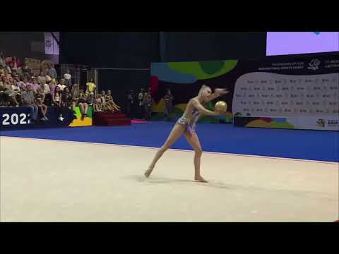 Наталья Усова мяч // Дети Азии 2022