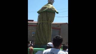 preview picture of video 'Llevada Virgen de Manjavacas 2013 desde dentro - Mota del Cuervo (Cuenca)'
