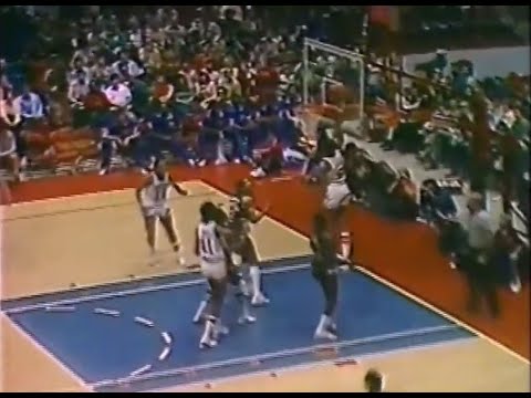 Julius Erving - 38 Points, 9 Reb., 6 Blk. vs. Bucks (1981 Playoffs)