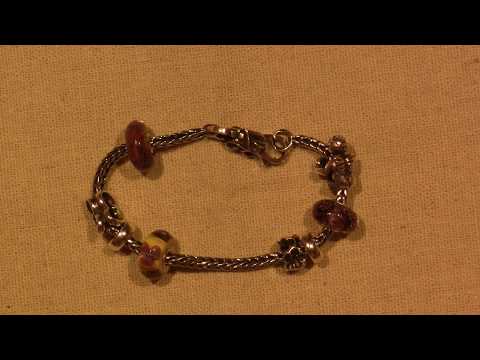 download lagu mp3 mp4 Troll Bracelets, download lagu Troll Bracelets gratis, unduh video klip Troll Bracelets