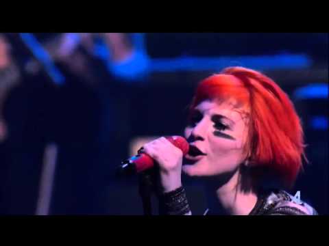 Paramore - Daydreaming | Live @ Celebrity Beach Bowl