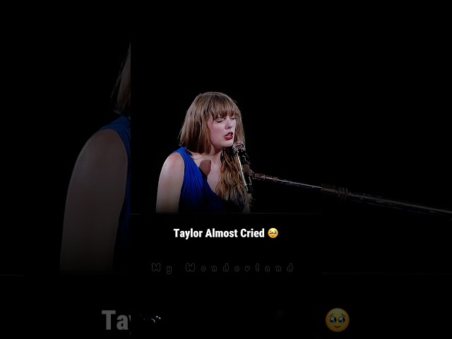 Vídeo relacionado con 40 canciones de Taylor Swift: Serie de piano realmente fácil con letras y consejos de rendimiento (piano realmente fácil; Hal Leonard) [encuadernado en espiral] Taylor Swift