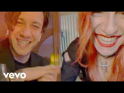 Giorgieness - Tempesta (Official Video)