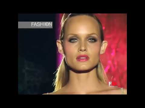 Versace Atelier autumn winter 1999 fashion show