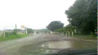 preview picture of video 'Los estragos de la lluvia, en la carretera de #PozaRica al Tajin.   Parte 1'