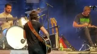 Chris Janson at Dodge County Fair 2018 - Holdin&#39; Her