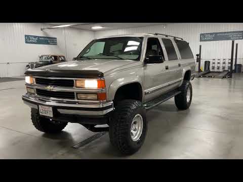 1999 Chevrolet Suburban (CC-1643099) for sale in Holland , Michigan
