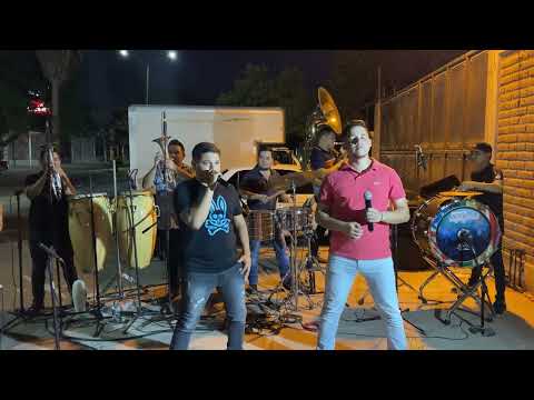 Banda Real Divina - Suspiros (En Vivo)