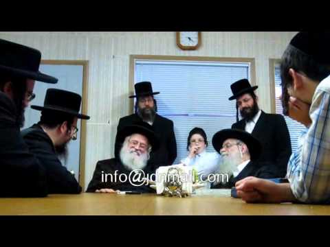 Dinov Rabbi Visits Munkatch Rabbe In Camp Summer 5771