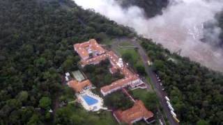preview picture of video 'Iguazu Falls from bird's-eye view - October 15, 2009'