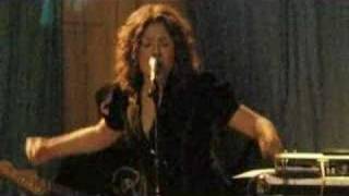 EMILY KING performs w/ Lupe Fiasco!!!