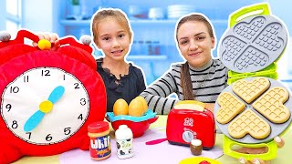 Kids pretend to play cooking toy waffles for kids. Videos for toddlers. Family-fun stories for kids.