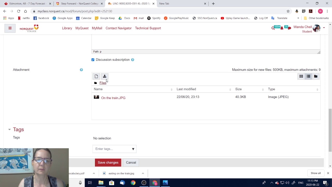 How to Upload a file to a discussion forum