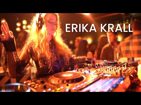 Erika Krall - (almost) New Year 2025 DJ set (Tech House, Indie Dance)