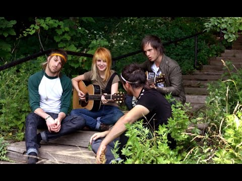 PARAMORE - MTV FOOTAGE - CAMPFIRE ACOUSTIC - 11-06-2007
