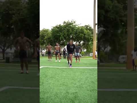 Justin Jefferson working press release w/ @receiverfactory follow for much more!