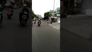 Download lagu Moonraker turun di jalan mp3 Download lagu Moonraker turun di jalan mp3