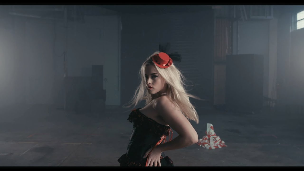 Bombs Away ft. Luciana — Everybody Stand Up