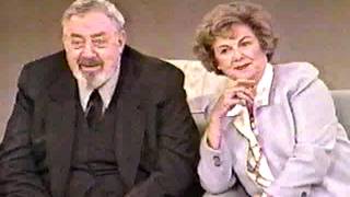 Raymond Burr and Barbara Hale Tribute: Perry Mason (Vicki! 4-23-93) video