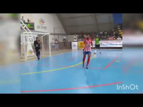 Recortes de um dos mementos mais marcantes da Copa da Cebola